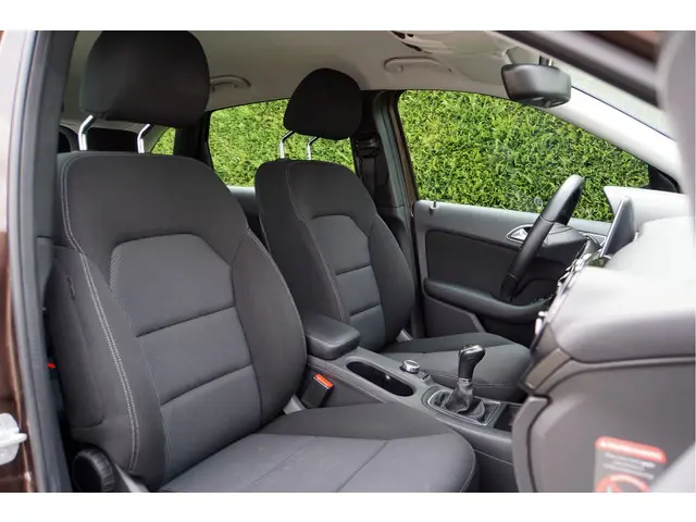 Mercedes-Benz B-Klasse B 180 Ambition 2014 Benzine 8