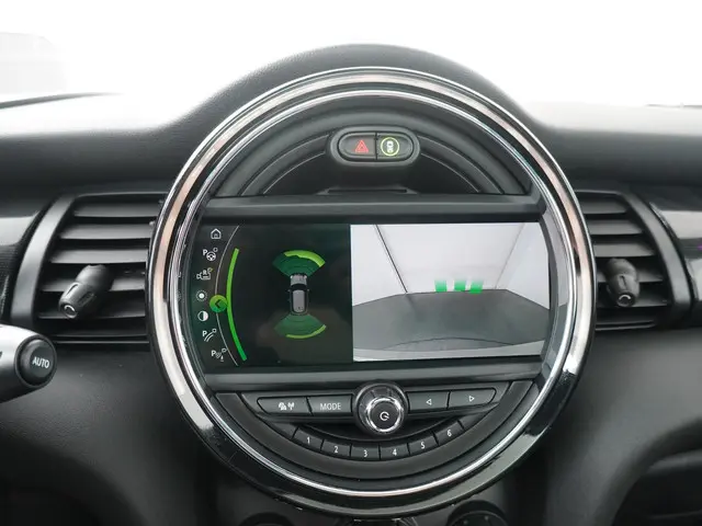 MINI Electric Yours 33 kWh 2020 Elektrisch 17