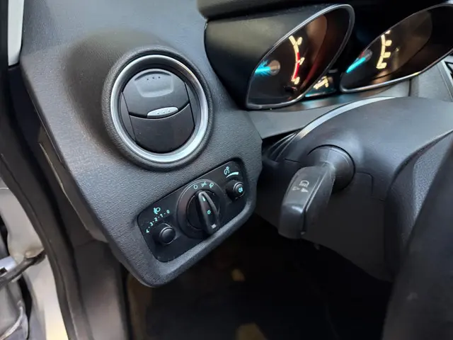 Ford Fiesta 1.0 Style Nap/Airco/Lmv 2013 Benzine 9