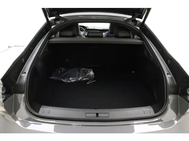 Peugeot 508 1.6 HYbrid 180 Allure 2025 Hybride Benzine 10