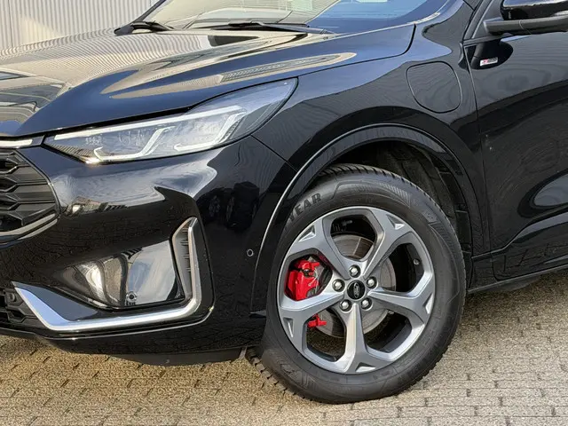 Ford Kuga 2.5 PHEV ST-Line X 2025 Hybride Benzine 11