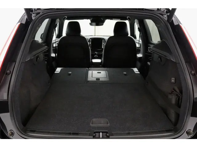 Volvo XC40 1.5 T3 Inscription zwart 2018 Benzine 32