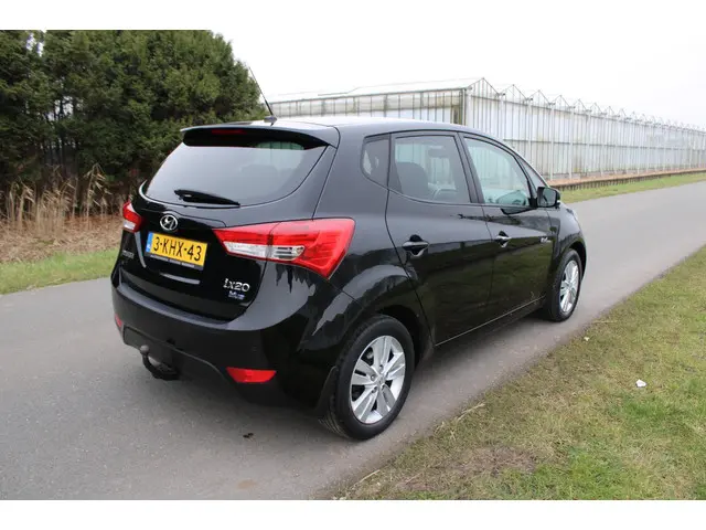 Hyundai ix20 1.4i i-Magine met Navigatie 2013 Benzine 6