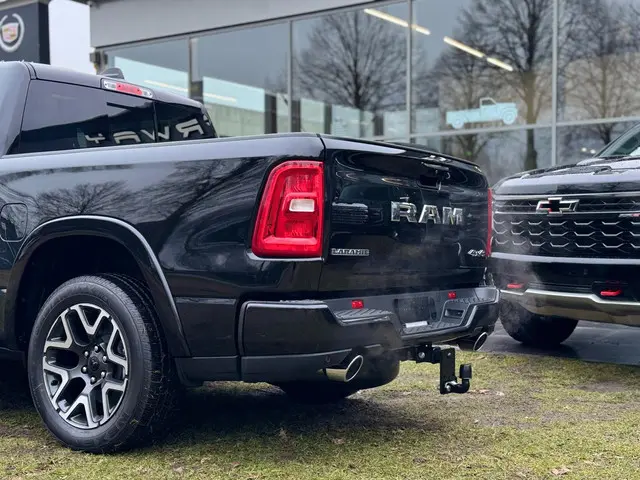 Dodge Ram 1500 Laramie MY2025 2024 Benzine 8