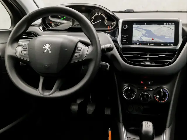 Peugeot 208 1.2 PureTech Sport 2017 Benzine 7
