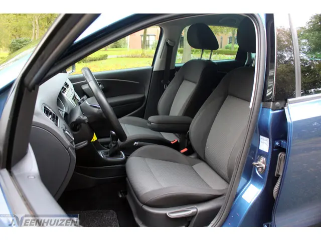 Volkswagen Polo 1.2 TSI Highline 2015 Benzine 4