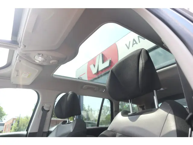 Citroën Grand C4 Picasso 1.6 THP Business 2015 Benzine 38