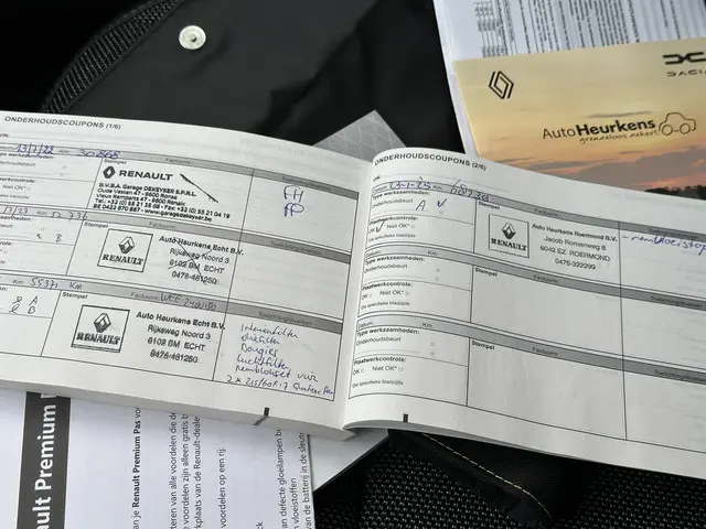 Renault Captur TCe 90 Intens 2021 Benzine 26