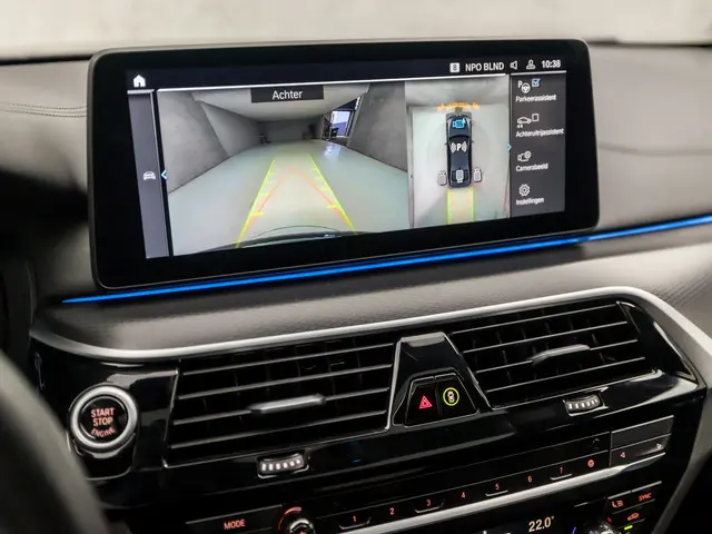 BMW 5 Serie 545e xDrive M Sport 2023 Hybride Benzine 13