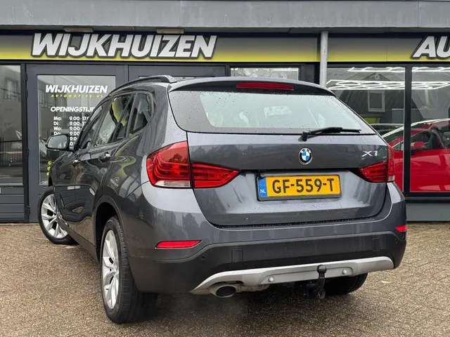 BMW X1 SDrive18i 2013 Benzine 6