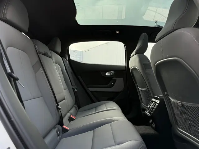 Polestar 2 Long Range Dual Motor AWD 2020 Elektrisch 13