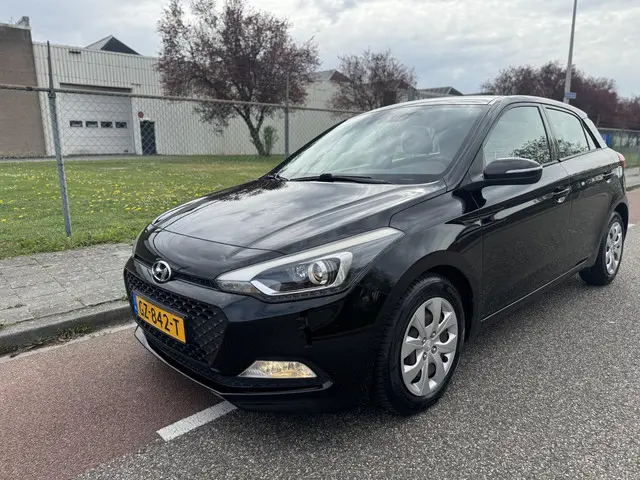 Hyundai i20 1.2 HP i-Motion Comfort 2015 Benzine
