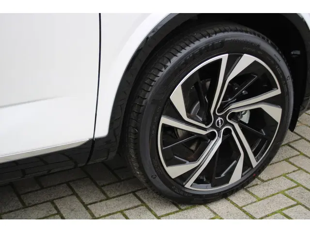 Nissan QASHQAI MHEV 158 Xtronic Tekna Plus 2025 Benzine 48