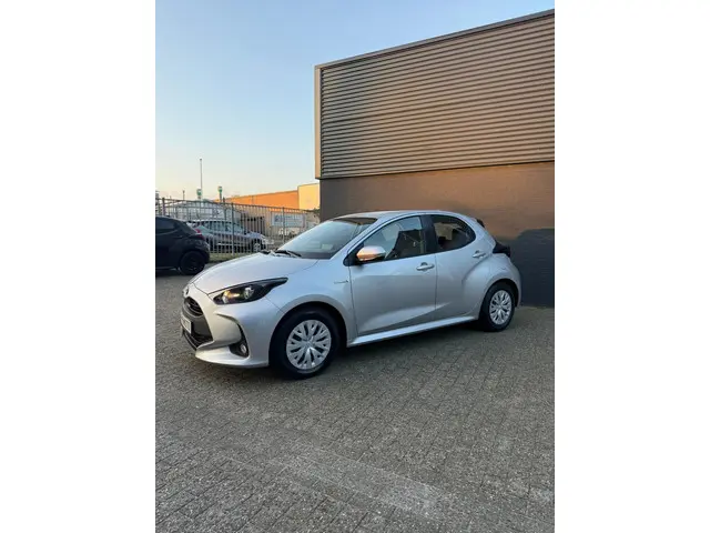 Toyota Yaris 2