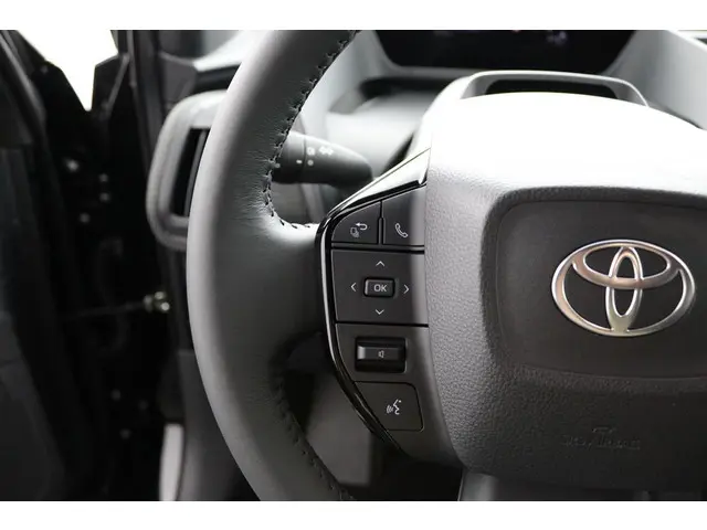 Toyota bZ4X Dynamic 71 kWh 2025 Elektrisch 19