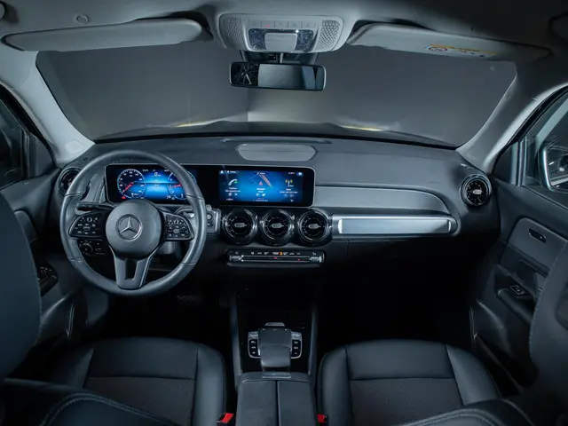 Mercedes-Benz GLB 200 Business Solution 2020 Benzine 3