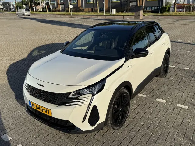 Peugeot 3008 1.6 HYbrid GT P.Bns 2021 Hybride Benzine
