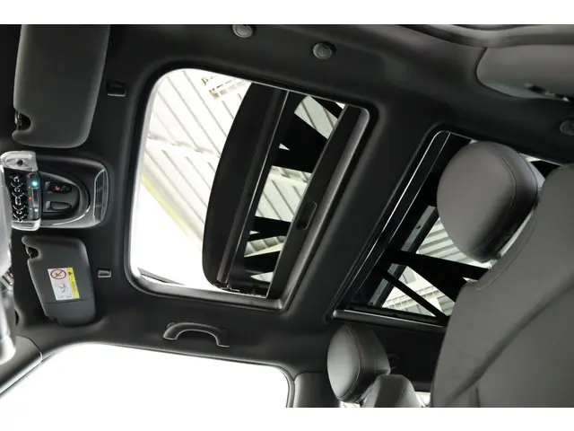 MINI Electric Cooper S 33 kWh 2022 Elektrisch 9