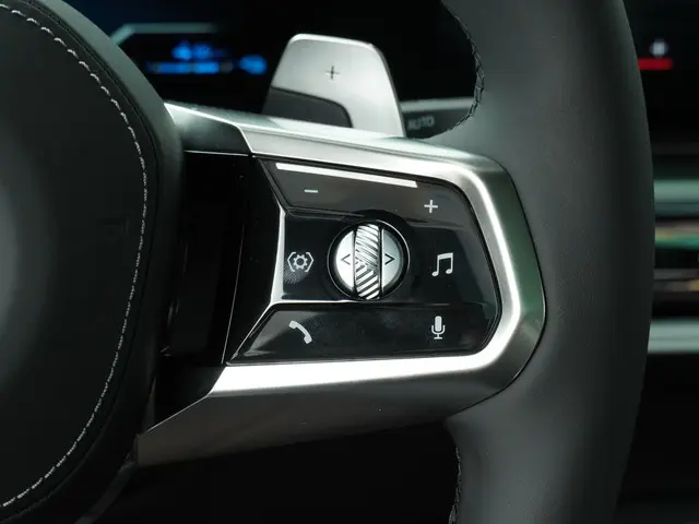 BMW 7 Serie 750e xDrive 2025 Hybride Benzine 21