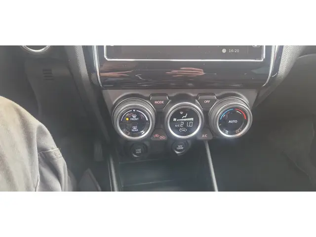 Suzuki Swift 1.2 Stijl Smart Hybr 2020 Benzine 12