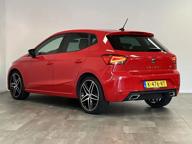 SEAT Ibiza 1.0 TSI FR Intense 2021 Benzine 6