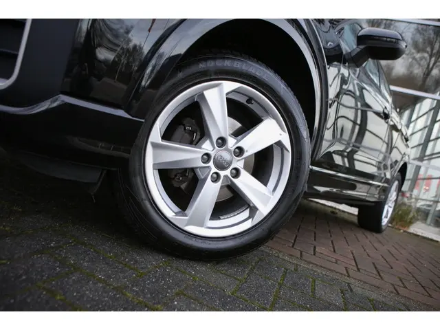 Audi Q2 35 TFSI S Edition 2019 Benzine 16