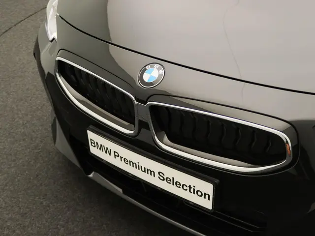 BMW 2 Serie 220i Coupé 2024 Benzine 7