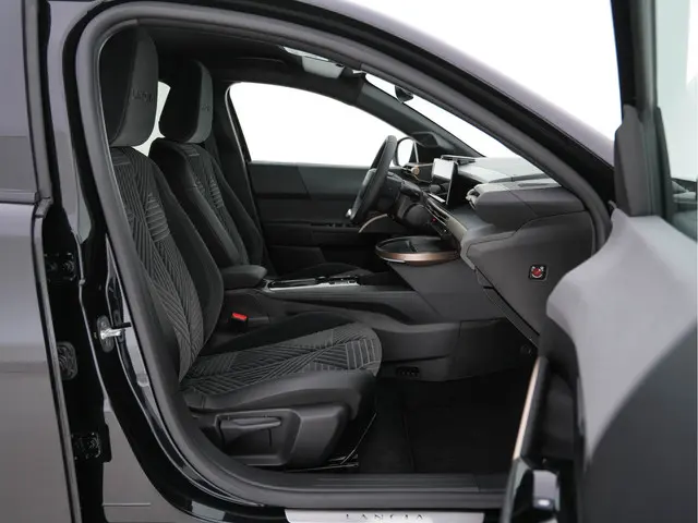 Lancia Ypsilon LX 51 kWh Gold [ 3-Fase ] 2024 Elektrisch 11