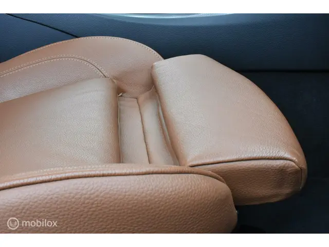 BMW 3 Serie Coupé 325i High Executive 2012 Benzine 19