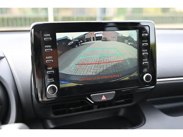 Mazda 2 Hybrid 116 automaat Select 2023 Hybride Benzine 20