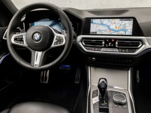 BMW 3 Serie 320i M Sport 2020 Benzine 7