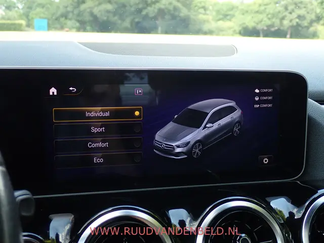 Mercedes-Benz B-Klasse 180D 2019 Diesel 20