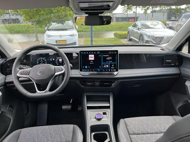 Volkswagen Tiguan 1.5 eHybrid Life Edition 2025 Benzine 9