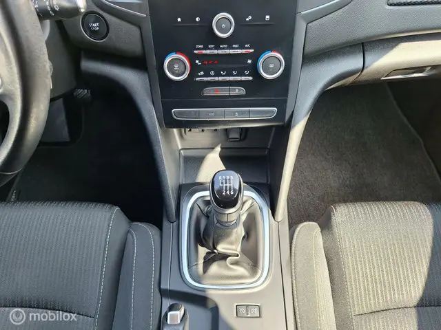 Renault Mégane Estate 1.2 TCe LIMITED 2018 Benzine 15