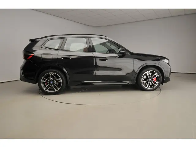 BMW X1 sDrive18i 2025 Benzine 4