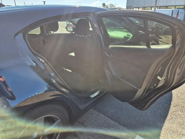 Mazda 3 2.0 TS+ Nap Apk 02-26 2014 Benzine 9
