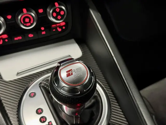Audi TT 2.5 T TT RS Plus Pro Line 2012 Benzine 21