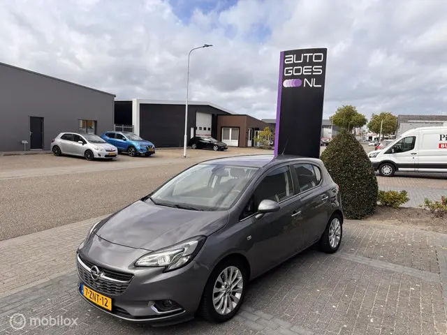 Opel Corsa 1.4 Cosmo Xenon 2015 Benzine 6