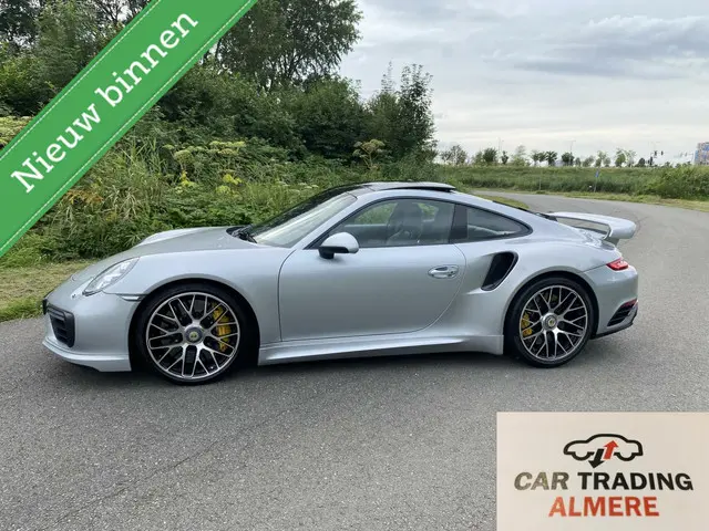 Porsche 911 3.8 Turbo S 2013 Benzine 2