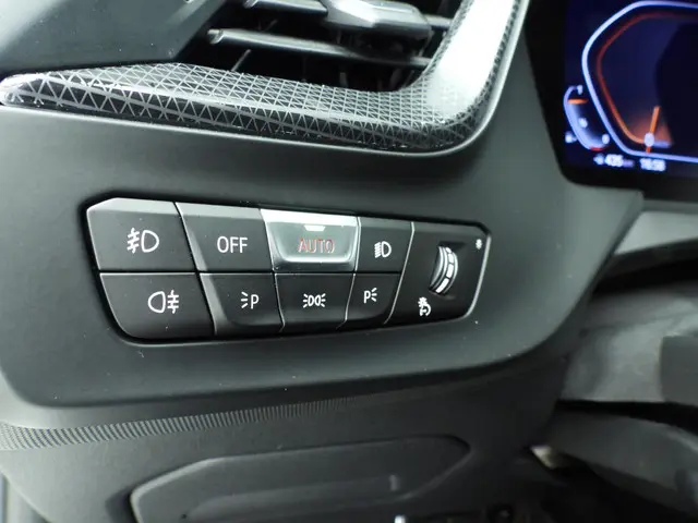 BMW 1 Serie 5-deurs 118i 2022 Benzine 30