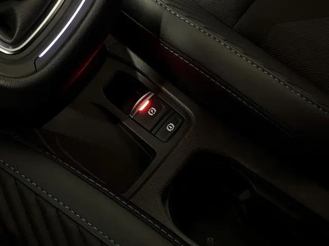 Renault Clio 1.0 TCe 90 Esprit Alpine 2023 Benzine 42