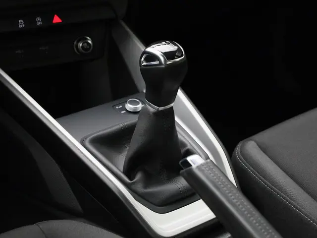 Audi A1 Sportback 30 TFSI/110PK Pro Line 2022 Benzine 32