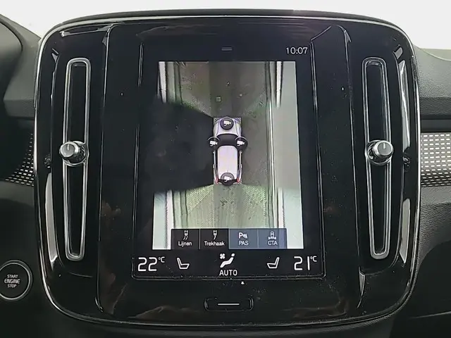 Volvo XC40 1.5 T5 Recharge R-Design 2021 Hybride Benzine 8