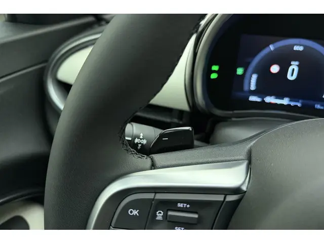 Fiat 600 1.2 Hybrid La Prima 2025 Hybride Benzine 23