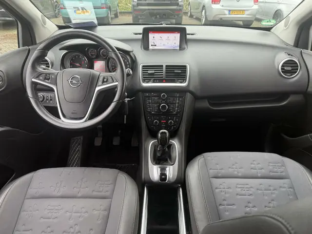 Opel Meriva 1.4 Turbo Cosmo is prima staat 2015 Benzine 5