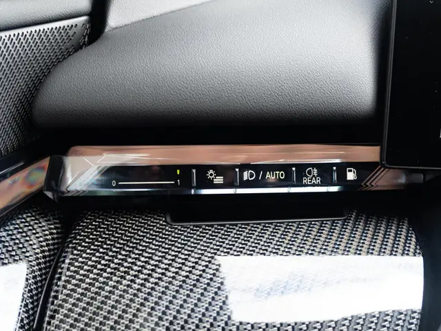 BMW 5 Serie Touring 530e 2025 Hybride Benzine 27