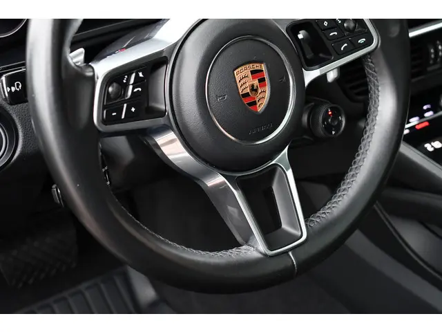 Porsche Cayenne 3.0 2018 Benzine 60