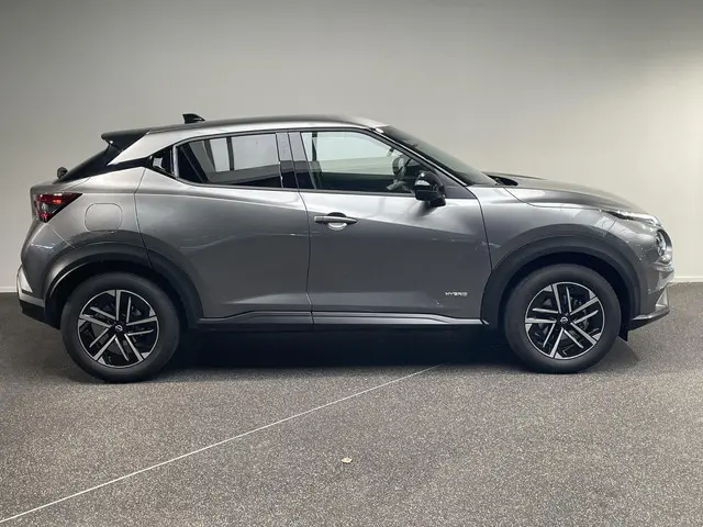 Nissan Juke 1.6 Hybrid N-Connecta 2024 Hybride Benzine 16