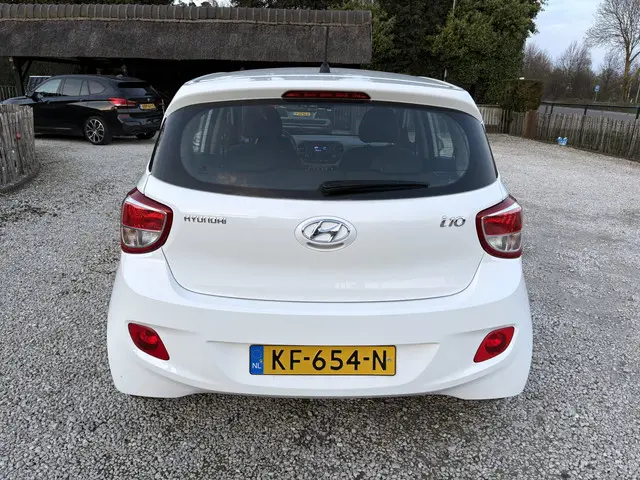 Hyundai i10 1.0i i-Drive 2016 Benzine 5
