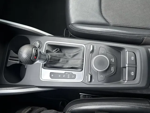 Audi Q2 35 TFSI CoD Sport S line Edition 2019 Benzine 15